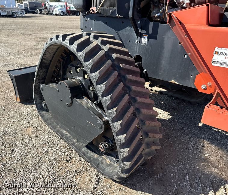 image for item EG5674 2014 Ditch Witch RT120 Quad trencher