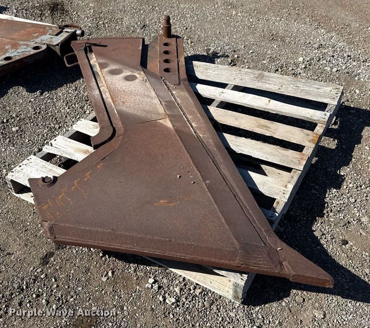 image for item EG5674 2014 Ditch Witch RT120 Quad trencher