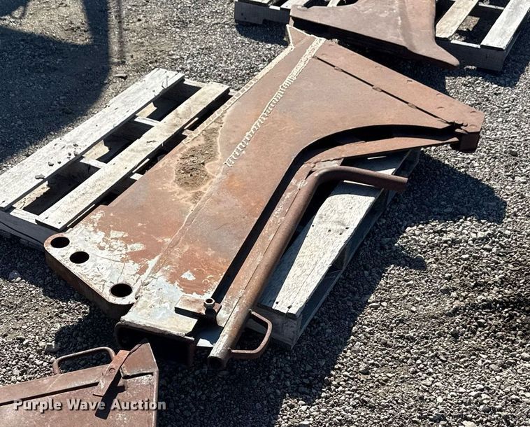 image for item EG5674 2014 Ditch Witch RT120 Quad trencher