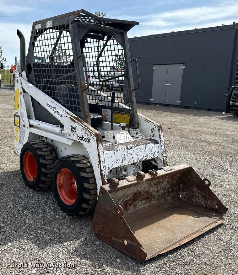image for item EG5686 1984 Bobcat 443 skid steer loader