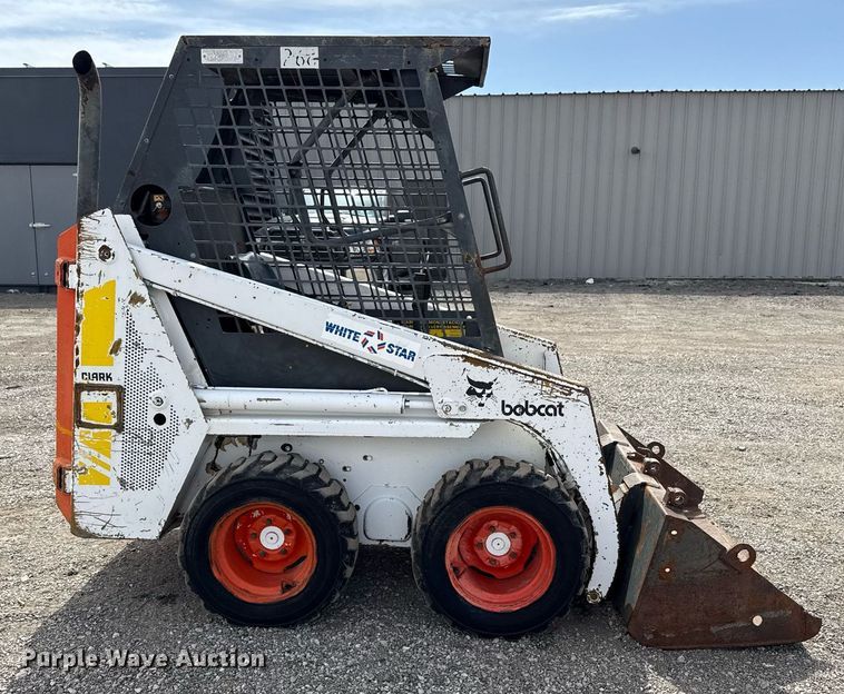 image for item EG5686 1984 Bobcat 443 skid steer loader