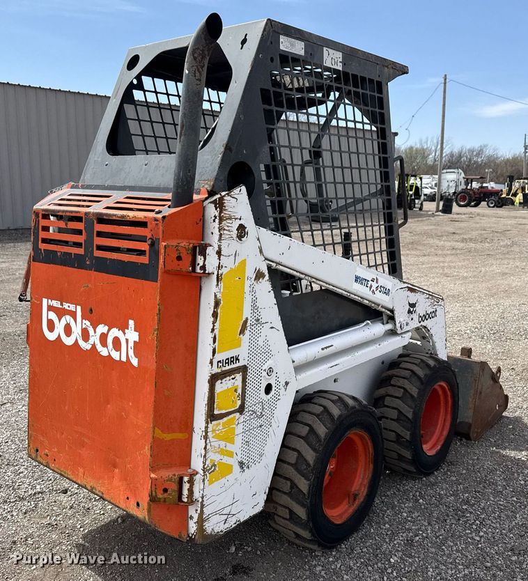 image for item EG5686 1984 Bobcat 443 skid steer loader