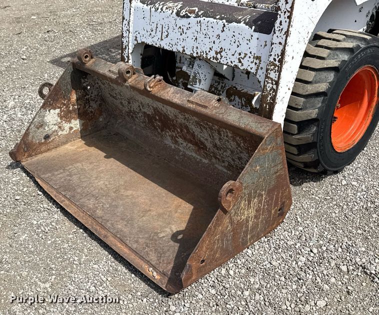 image for item EG5686 1984 Bobcat 443 skid steer loader