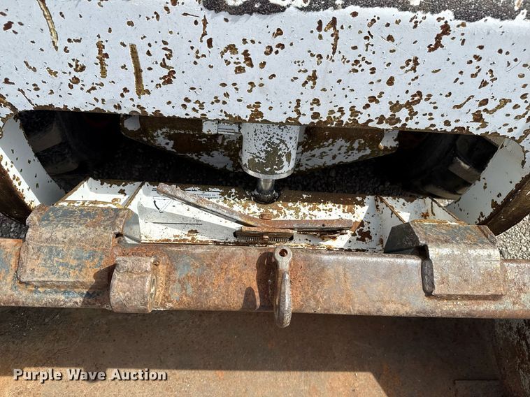 image for item EG5686 1984 Bobcat 443 skid steer loader