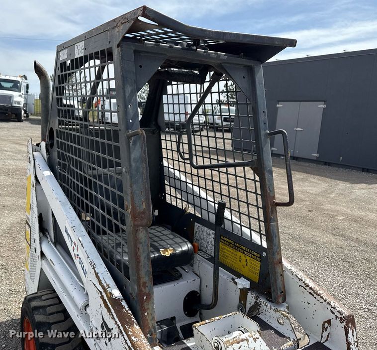 image for item EG5686 1984 Bobcat 443 skid steer loader