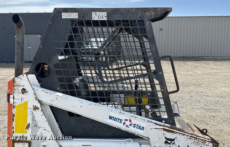 image for item EG5686 1984 Bobcat 443 skid steer loader