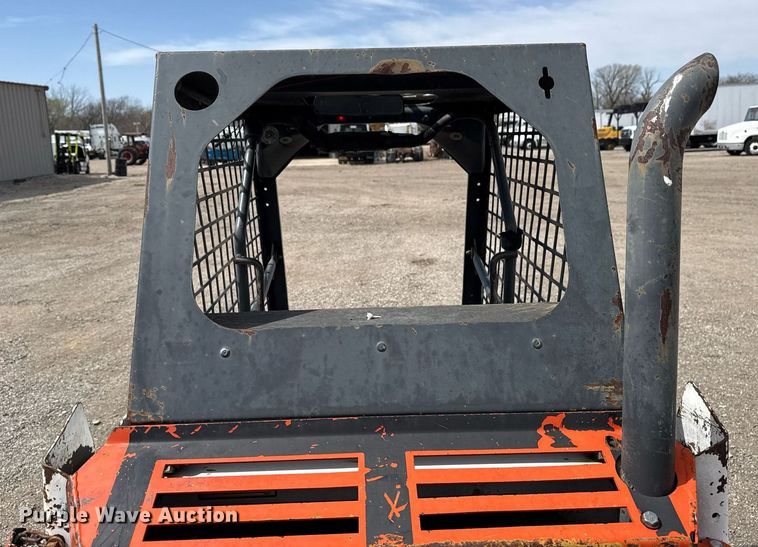 image for item EG5686 1984 Bobcat 443 skid steer loader