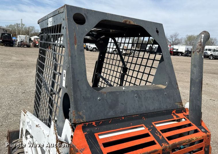 image for item EG5686 1984 Bobcat 443 skid steer loader