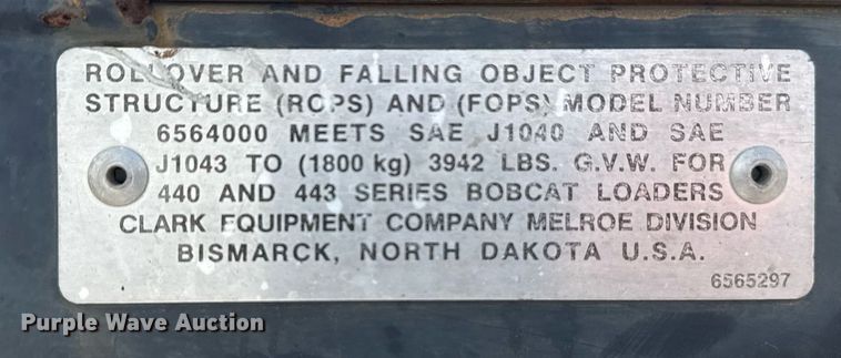 image for item EG5686 1984 Bobcat 443 skid steer loader