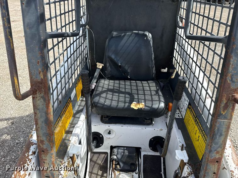 image for item EG5686 1984 Bobcat 443 skid steer loader