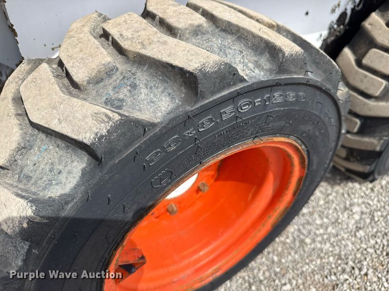 image for item EG5686 1984 Bobcat 443 skid steer loader