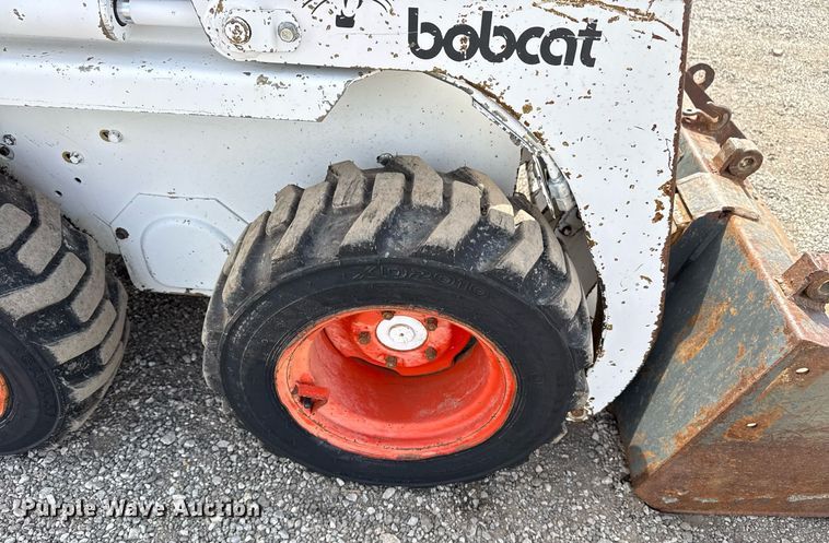 image for item EG5686 1984 Bobcat 443 skid steer loader