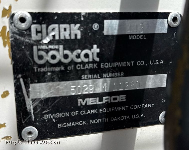 image for item EG5686 1984 Bobcat 443 skid steer loader