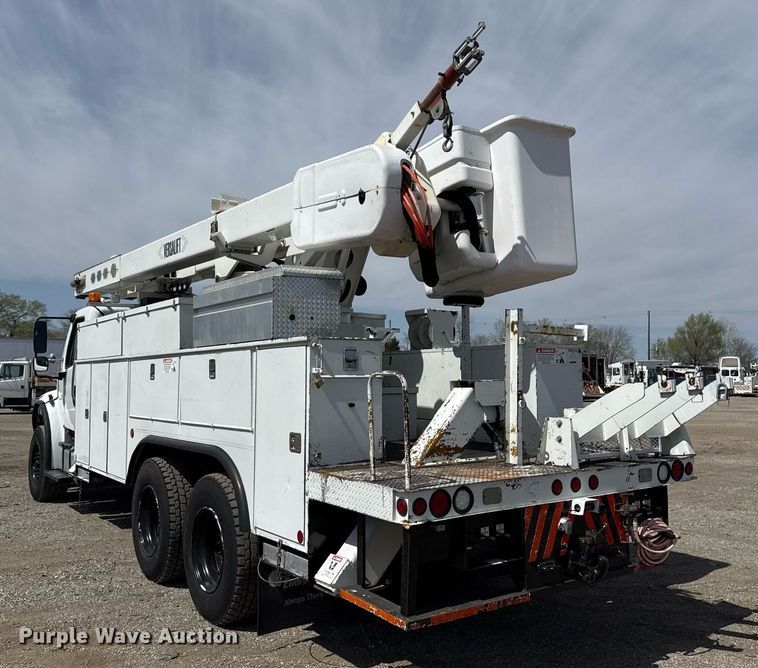 image for item EG5687 2013 Freightliner Business Class M2 bucket truck