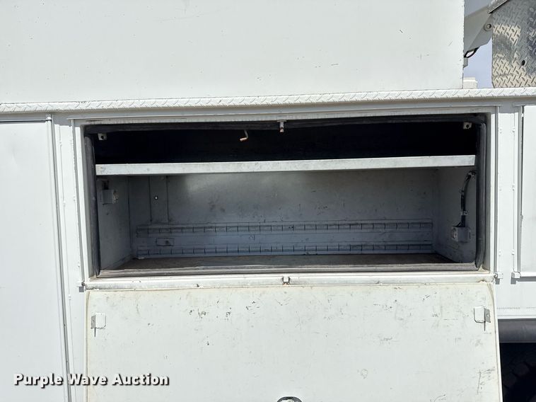 image for item EG5687 2013 Freightliner Business Class M2 bucket truck