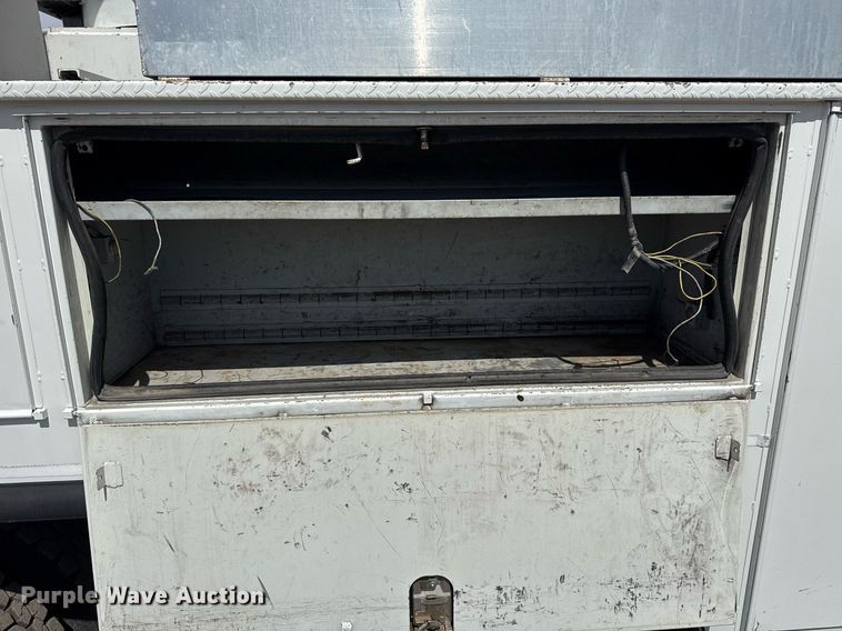 image for item EG5687 2013 Freightliner Business Class M2 bucket truck