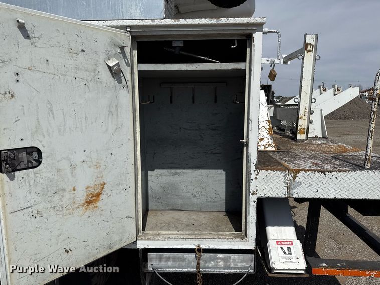 image for item EG5687 2013 Freightliner Business Class M2 bucket truck