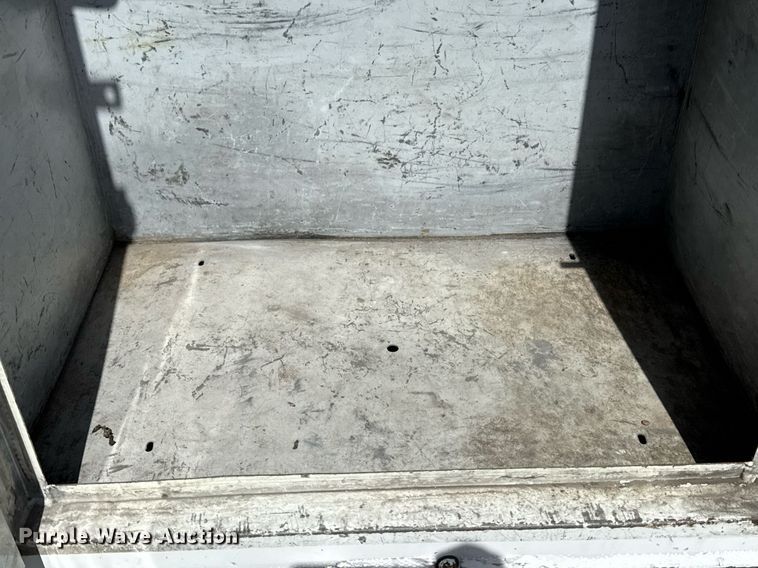 image for item EG5687 2013 Freightliner Business Class M2 bucket truck