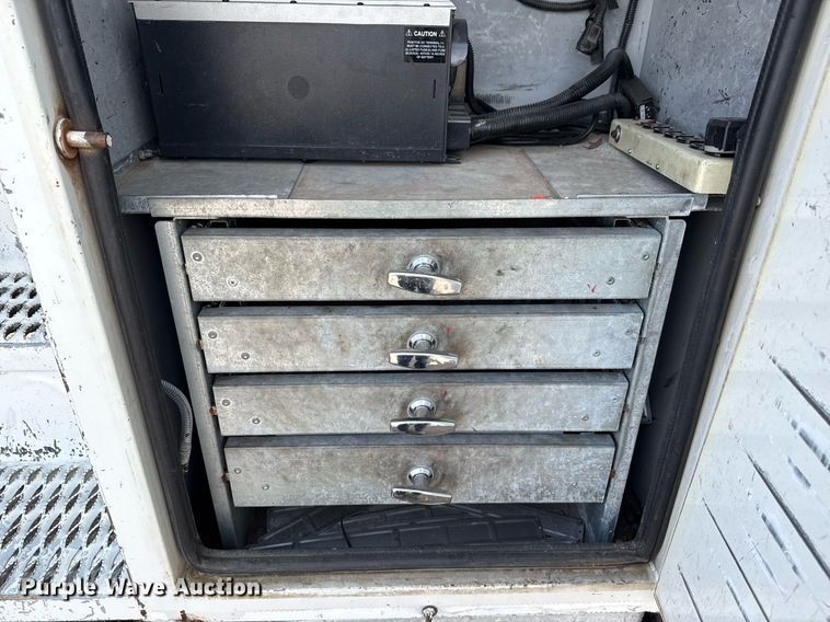 image for item EG5687 2013 Freightliner Business Class M2 bucket truck