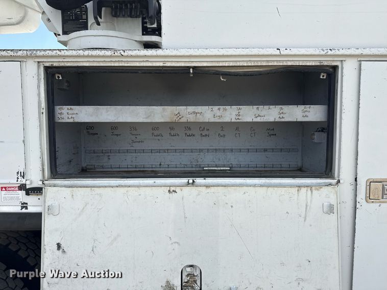 image for item EG5687 2013 Freightliner Business Class M2 bucket truck