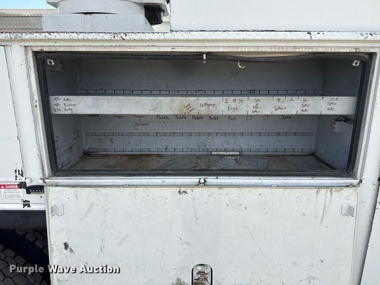 image for item EG5687 2013 Freightliner Business Class M2 bucket truck