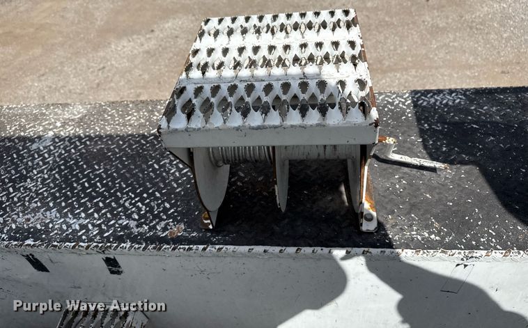 image for item EG5687 2013 Freightliner Business Class M2 bucket truck