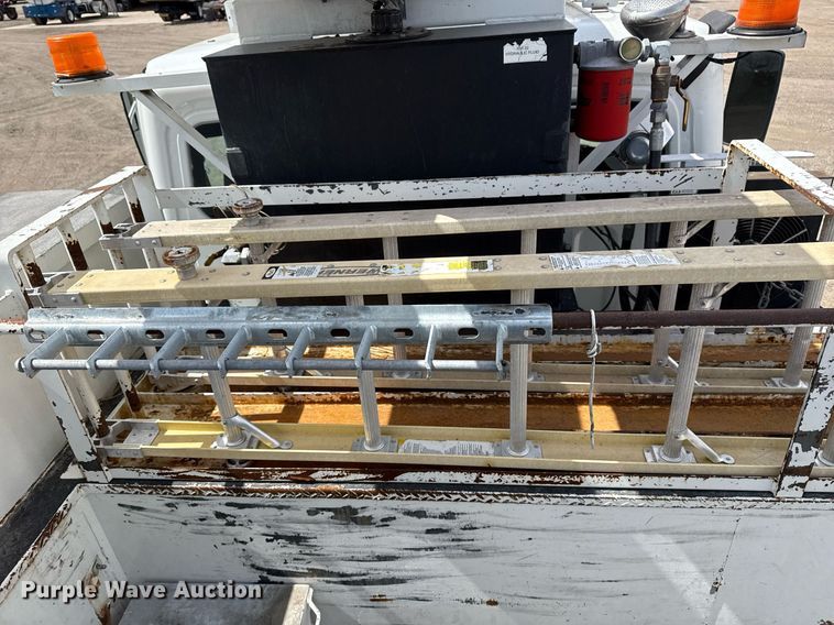 image for item EG5687 2013 Freightliner Business Class M2 bucket truck