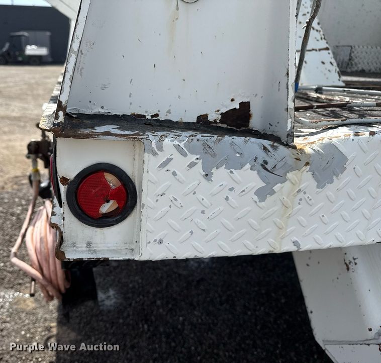 image for item EG5687 2013 Freightliner Business Class M2 bucket truck