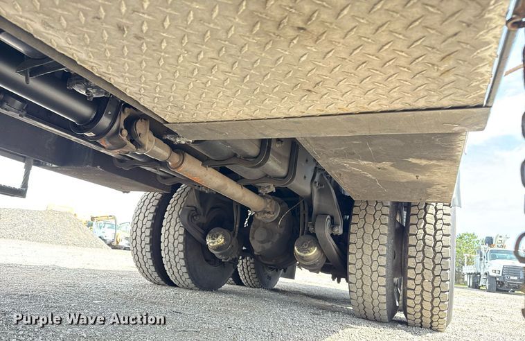 image for item EG5687 2013 Freightliner Business Class M2 bucket truck