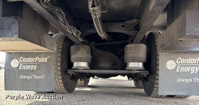 image for item EG5687 2013 Freightliner Business Class M2 bucket truck