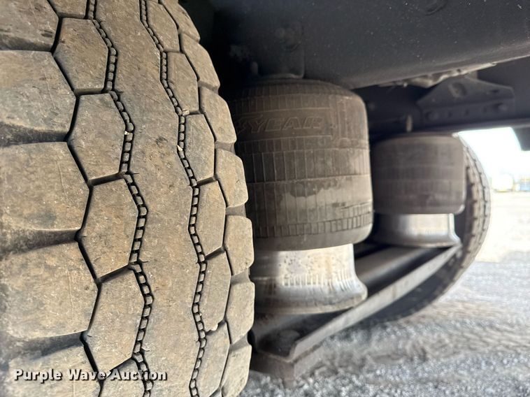 image for item EG5687 2013 Freightliner Business Class M2 bucket truck