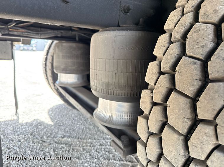 image for item EG5687 2013 Freightliner Business Class M2 bucket truck