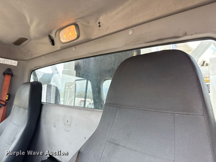 image for item EG5687 2013 Freightliner Business Class M2 bucket truck