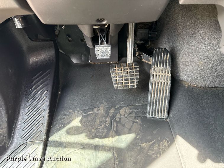 image for item EG5687 2013 Freightliner Business Class M2 bucket truck