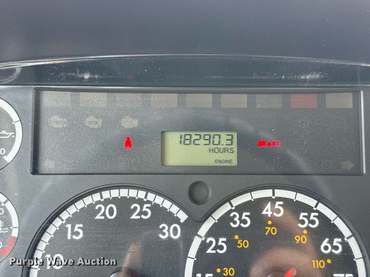 image for item EG5687 2013 Freightliner Business Class M2 bucket truck