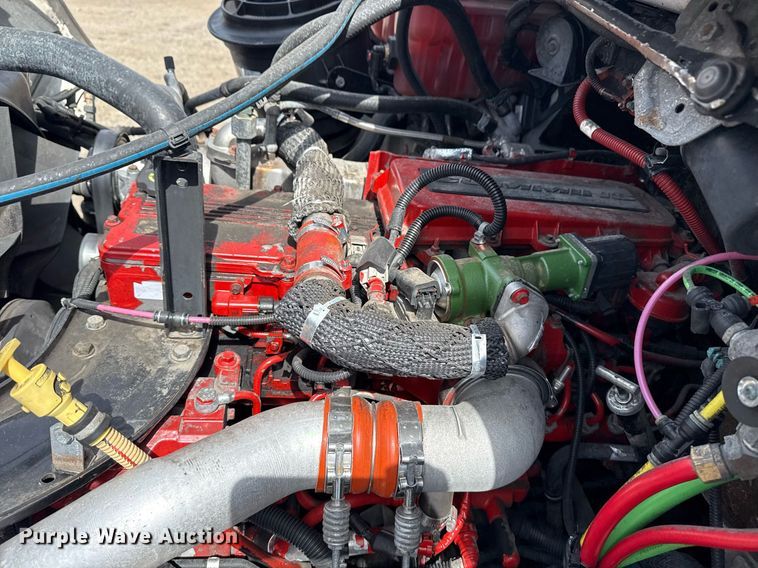 image for item EG5687 2013 Freightliner Business Class M2 bucket truck