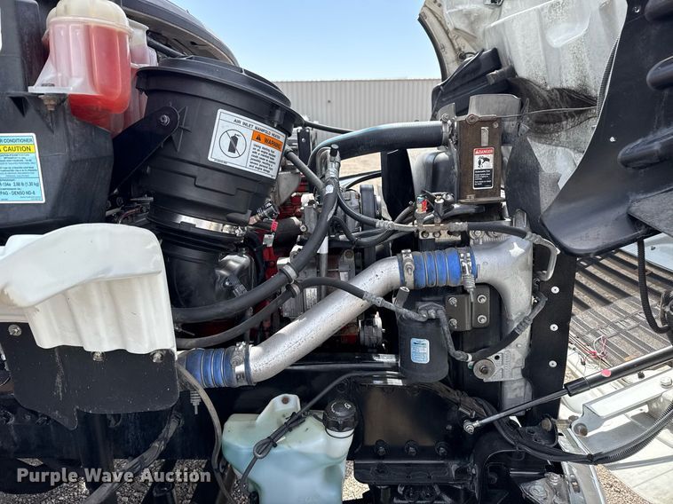 image for item EG5687 2013 Freightliner Business Class M2 bucket truck