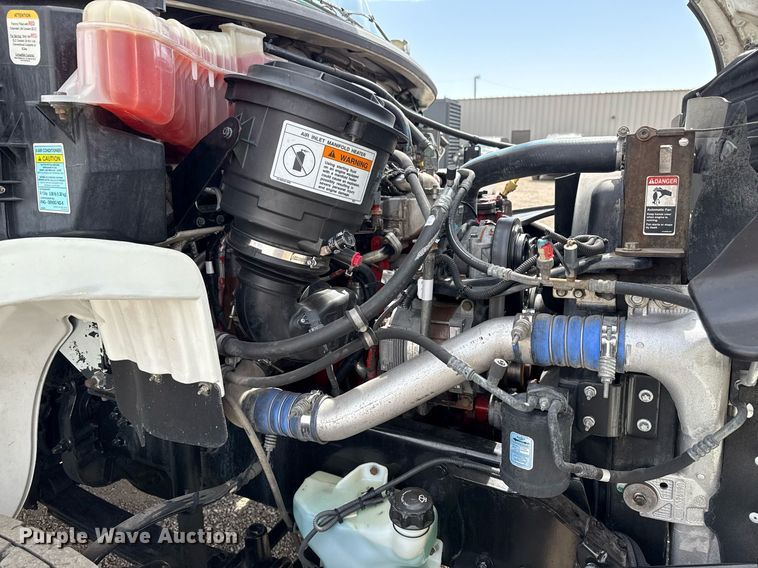 image for item EG5687 2013 Freightliner Business Class M2 bucket truck