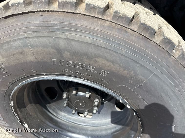 image for item EG5687 2013 Freightliner Business Class M2 bucket truck