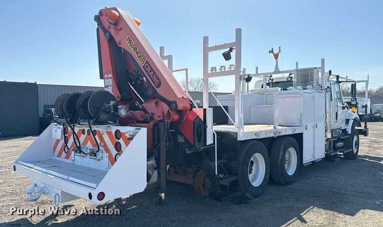 image for item EG5692 2009 International 7500 Crew Cab crane truck