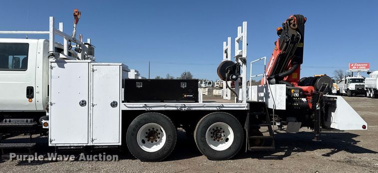 image for item EG5692 2009 International 7500 Crew Cab crane truck