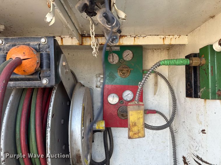 image for item EG5692 2009 International 7500 Crew Cab crane truck