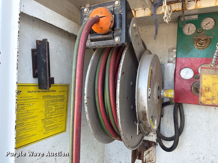 image for item EG5692 2009 International 7500 Crew Cab crane truck