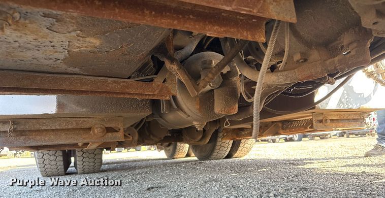 image for item EG5692 2009 International 7500 Crew Cab crane truck