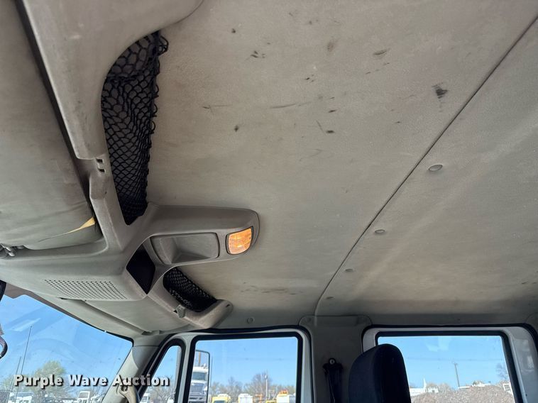 image for item EG5692 2009 International 7500 Crew Cab crane truck