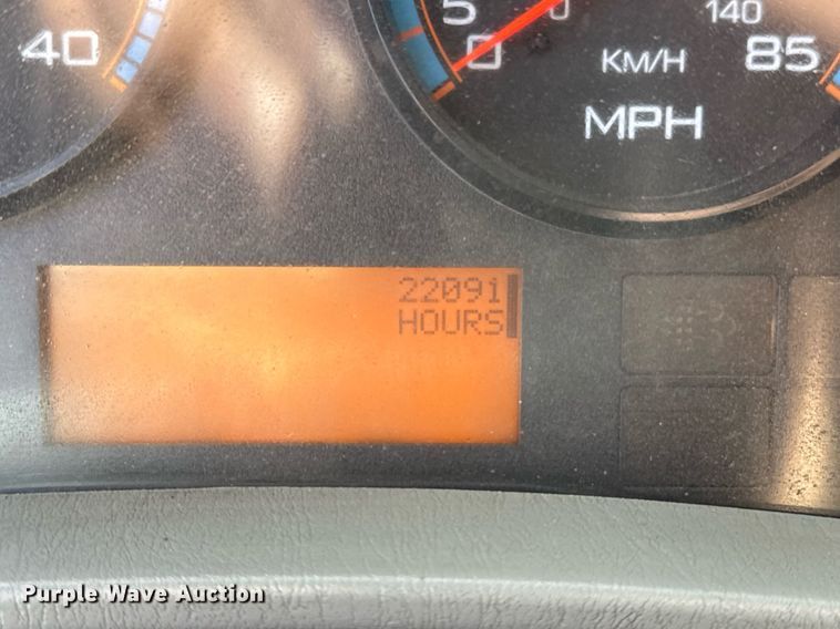 image for item EG5692 2009 International 7500 Crew Cab crane truck