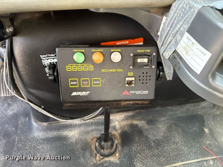 image for item EG5692 2009 International 7500 Crew Cab crane truck