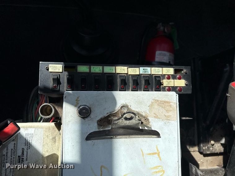 image for item EG5692 2009 International 7500 Crew Cab crane truck