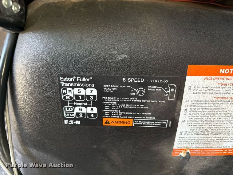 image for item EG5692 2009 International 7500 Crew Cab crane truck