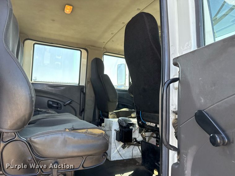 image for item EG5692 2009 International 7500 Crew Cab crane truck